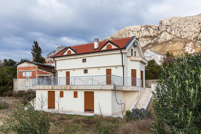 Image No.2-Maison de 4 chambres à vendre à Budva