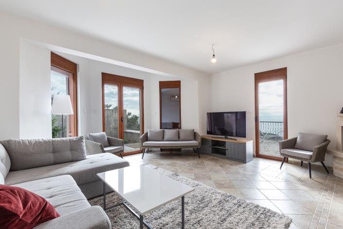 Image No.4-Maison de 4 chambres à vendre à Budva