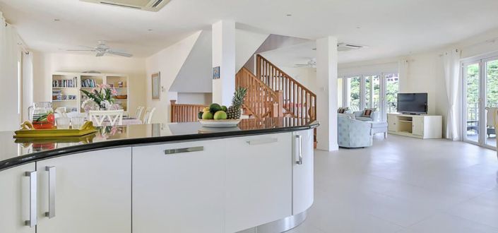 Image No.4-4 Bed Property for sale