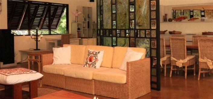 Image No.2-Propriété de 8 chambres à vendre à Lance aux Epines