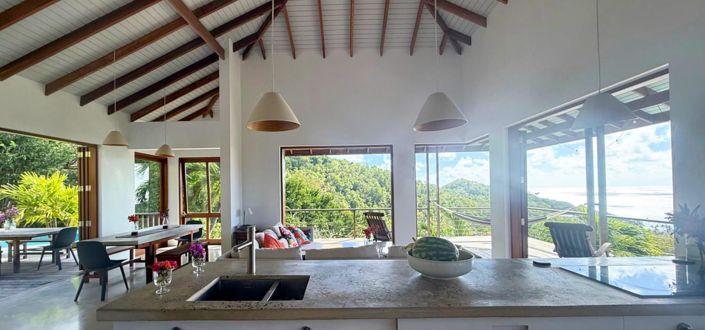 Image No.5-5 Bed Property for sale