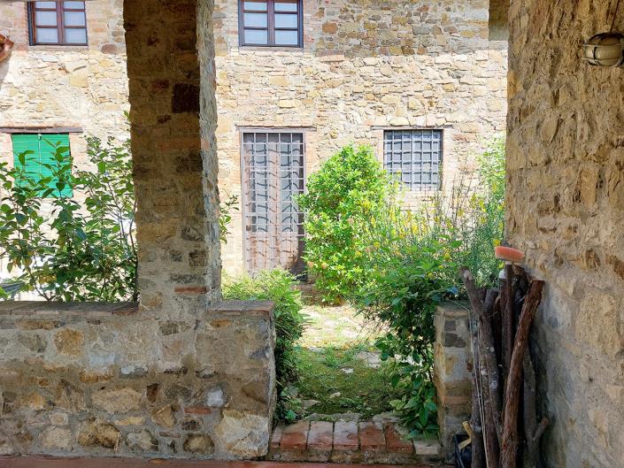 Image No.10-2 Bed Apartment for sale