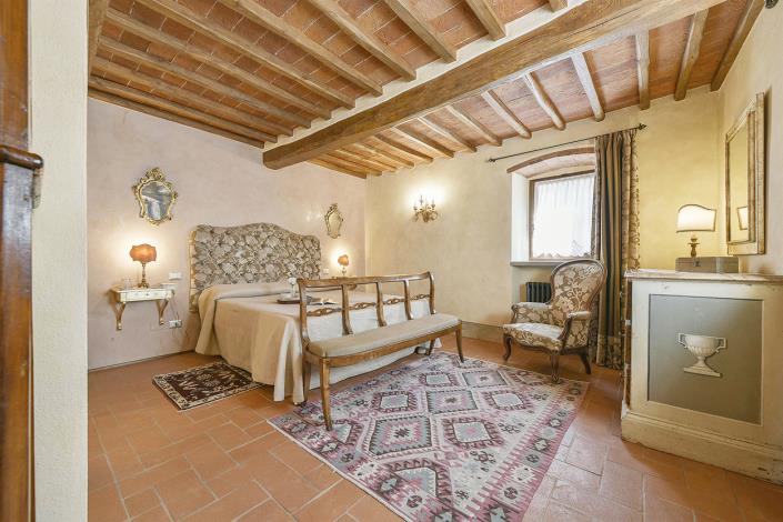 Image No.21-Ferme de 3 chambres à vendre à Gaiole in Chianti