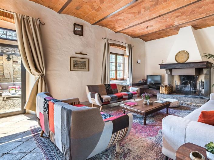 Image No.13-Ferme de 7 chambres à vendre à Gaiole in Chianti