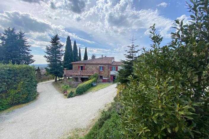 Image No.5-Maison de campagne de 4 chambres à vendre à Castiglion Fiorentino