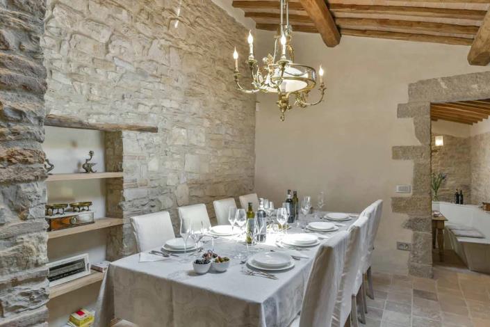 Image No.22-Maison de campagne de 4 chambres à vendre à Radda in Chianti