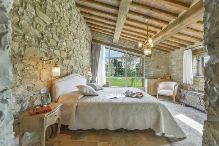 Image No.30-Maison de campagne de 4 chambres à vendre à Radda in Chianti