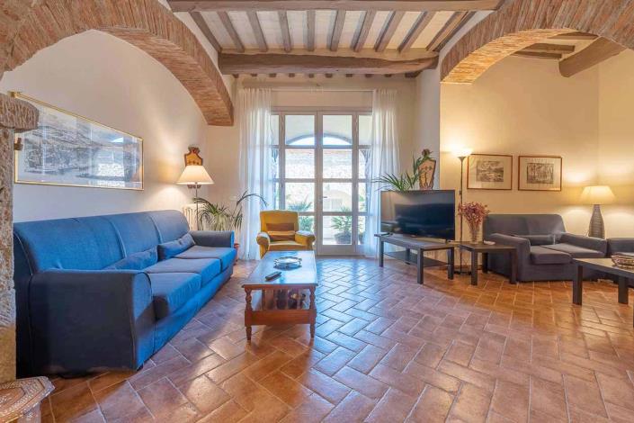 Image No.10-3 Bed Apartment for sale