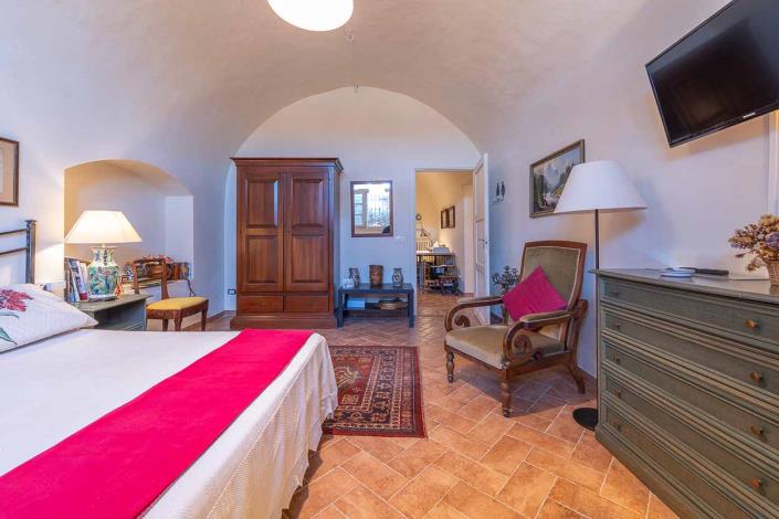 Image No.14-3 Bed Apartment for sale