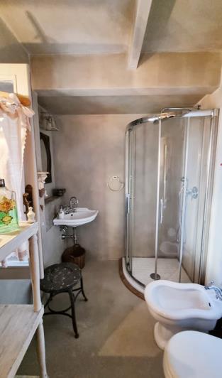 Image No.30-2 Bed Semi-Detached for sale