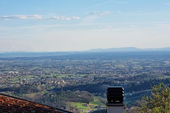 Image No.55-2 Bed Semi-Detached for sale