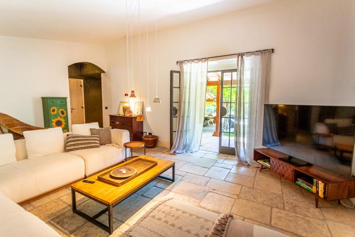 Image No.32-5 Bed Villa for sale