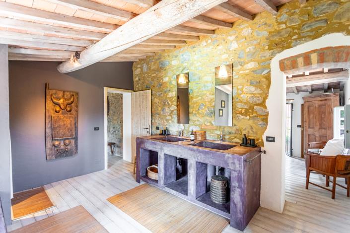 Image No.54-5 Bed Villa for sale