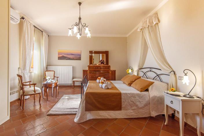 Image No.33-Maison de campagne de 4 chambres à vendre à Civitella in Val di Chiana