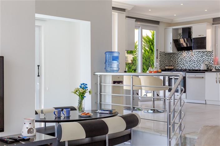 Image No.10-4 Bed Villa for sale