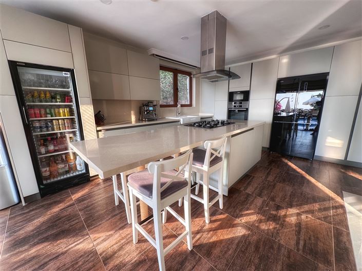 Image No.6-4 Bed Villa for sale