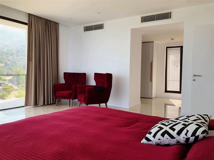 Image No.15-5 Bed Villa for sale