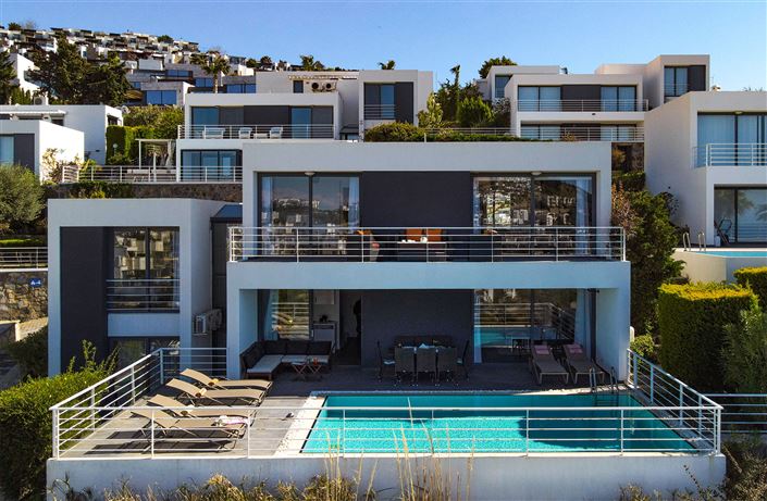 Image No.4-4 Bed Villa for sale