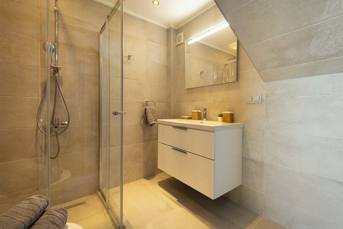 Image No.17-3 Bed Villa for sale