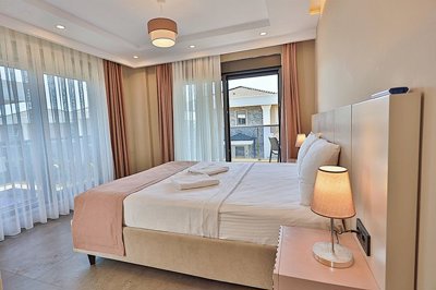 Serene Newly-Built Villa in Antalya For Sale - Relaxing double bedroom