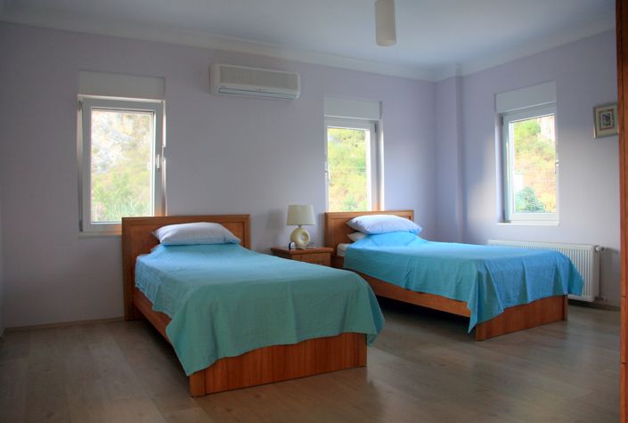 Image No.14-4 Bed Villa for sale