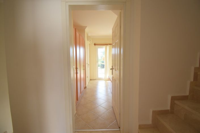 Image No.18-3 Bed Villa for sale