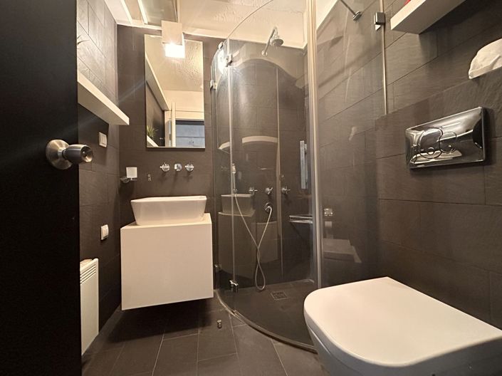 Image No.17-2 Bed Apartment for sale