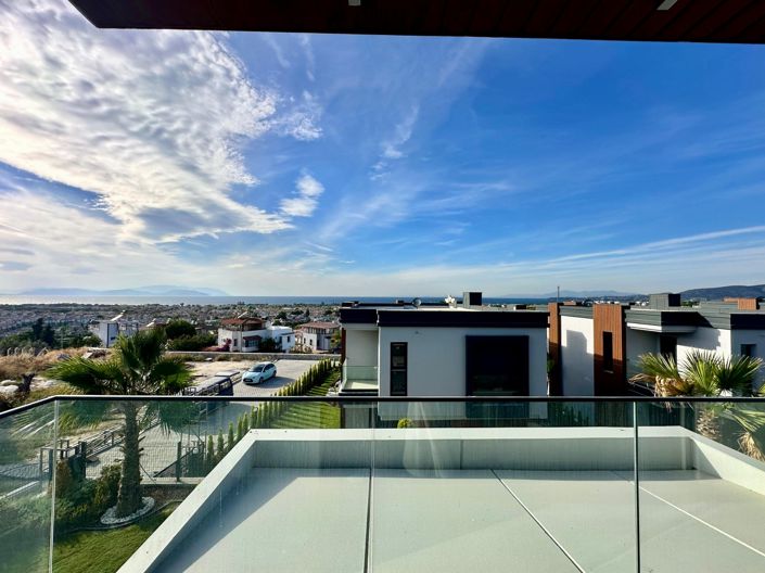 Image No.14-4 Bed Villa for sale