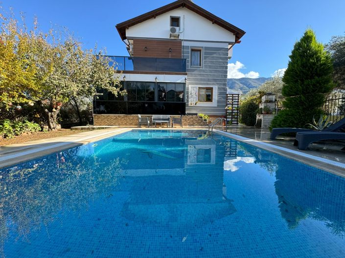 Image No.2-4 Bed Villa for sale