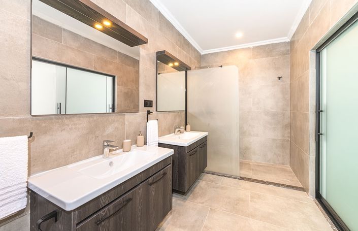 Image No.13-5 Bed Villa for sale