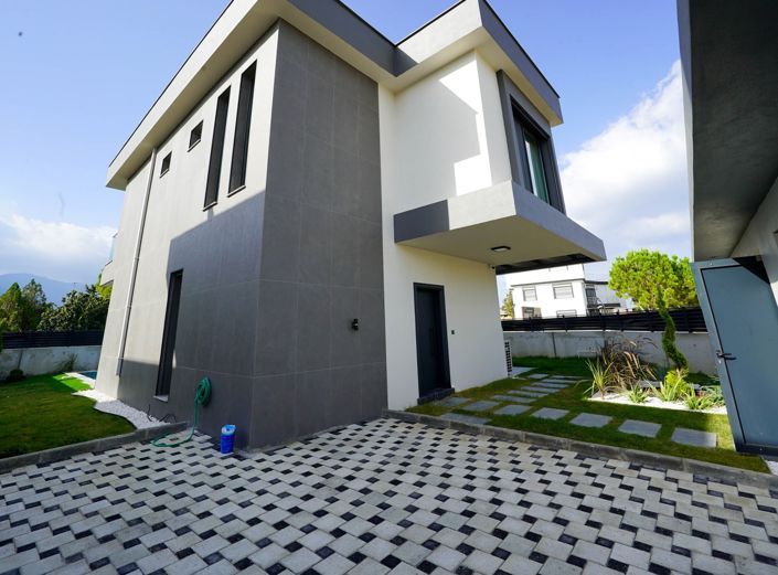 Image No.3-3 Bed Villa for sale