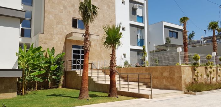 Image No.23-3 Bed Apartment for sale