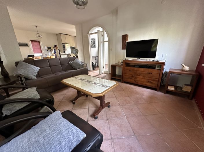 Image No.5-3 Bed Villa for sale