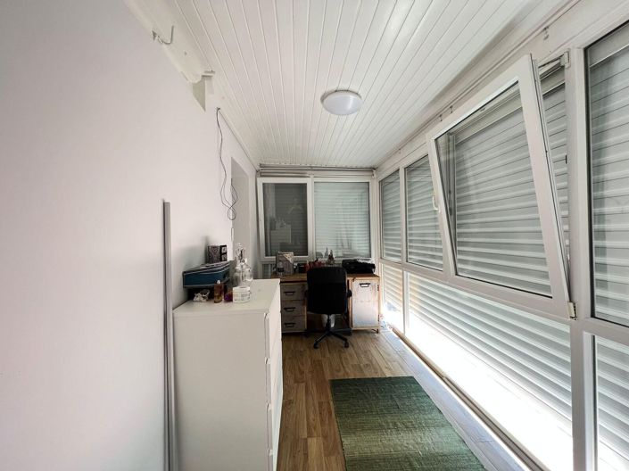 Image No.12-3 Bed Apartment for sale