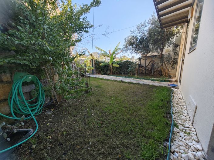 Image No.19-3 Bed Villa for sale