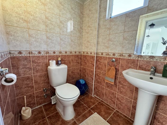 Image No.12-5 Bed Villa for sale