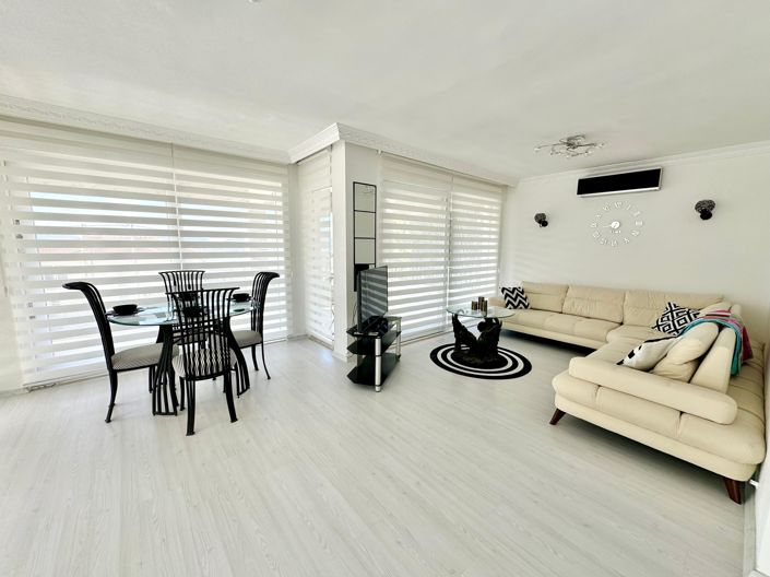 Image No.7-5 Bed Villa for sale