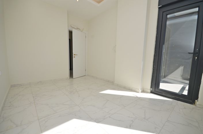 Image No.11-1 Bed Apartment for sale