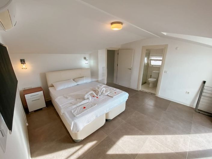 Image No.18-4 Bed Villa for sale