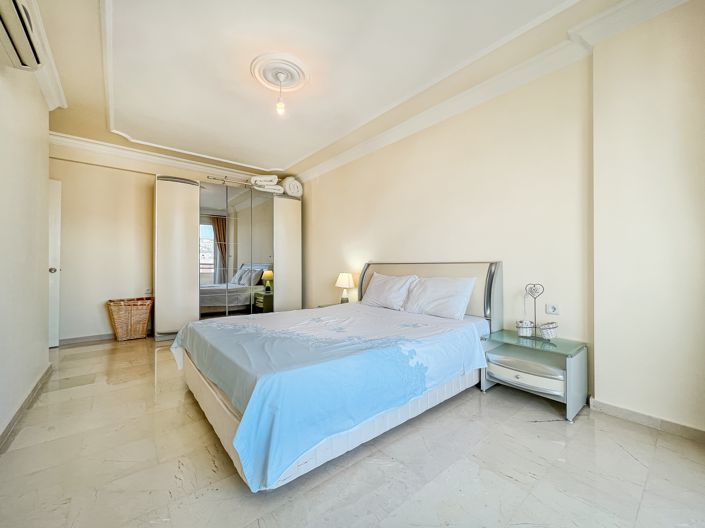 Image No.10-2 Bed Apartment for sale