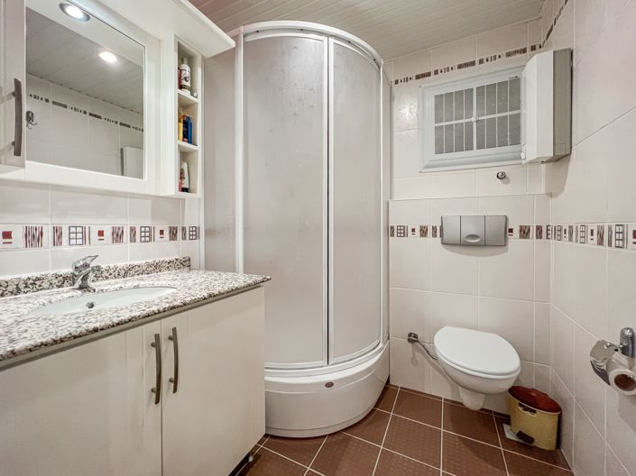 Image No.11-2 Bed Apartment for sale