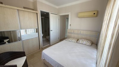 Immaculate Apartment In Belek, Antalya For Sale - Master bedroom with ensuite
