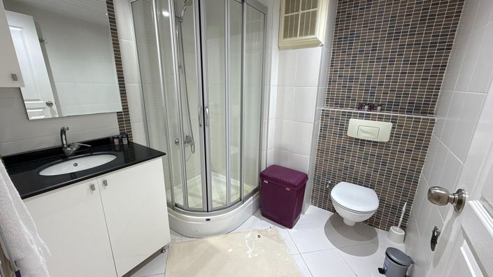 Image No.18-3 Bed Apartment for sale