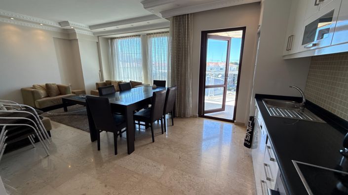 Image No.8-3 Bed Apartment for sale