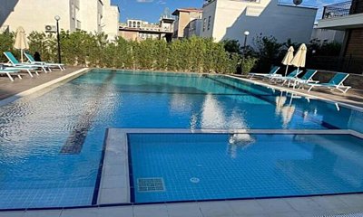 Centrally Located & Ready-To-Move Apartment In Belek, Antalya For Sale - Large communal pool
