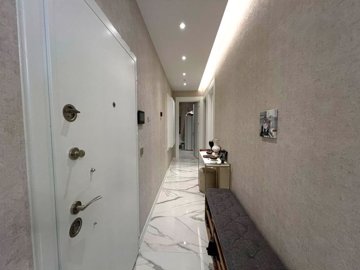 Centrally Located & Ready-To-Move Apartment In Belek, Antalya For Sale - Entrance and hallway