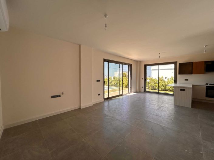 Image No.12-4 Bed Villa for sale