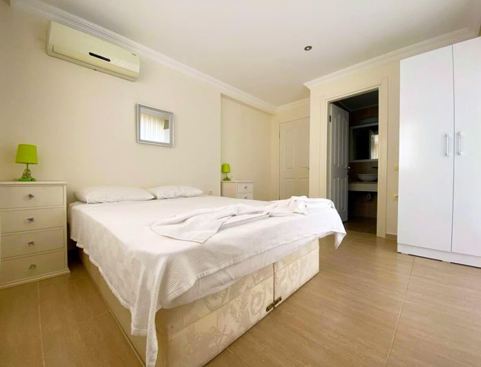 Image No.12-4 Bed Villa for sale