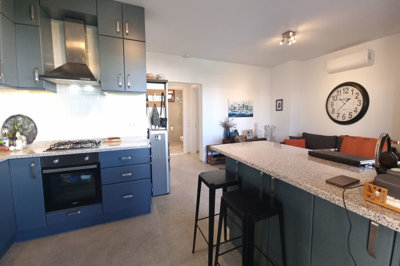 Tranquil Two-Bedroom Apartment In Bodrum For Sale - Handy breakfast bar