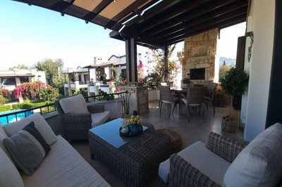 Tranquil Two-Bedroom Apartment In Bodrum For Sale - Retractable roof cover